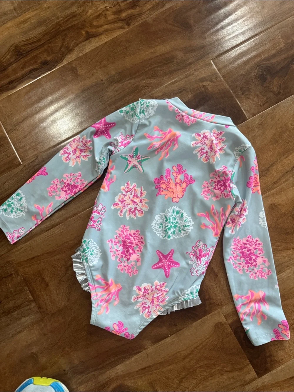 Nicole miller Long Sleeve Coral Reef Rash Guard Swimsuit size 4t
